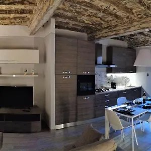 La Casa De Lazarina Florence