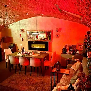 Red Impression - In The Center Florence